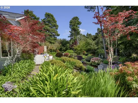 109 Ocean View Court Florence OR 97439