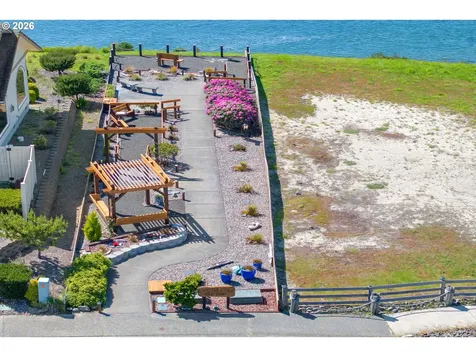 109 Ocean View Court Florence OR 97439