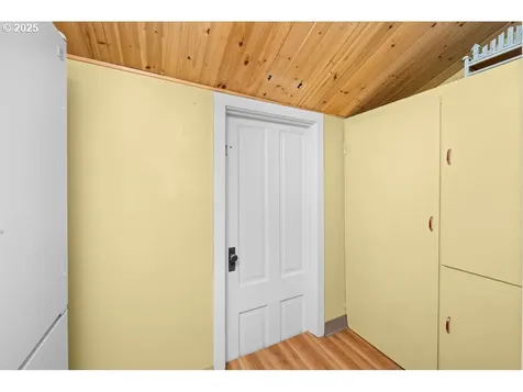 35242 Orchard Lane Astoria OR 97103
