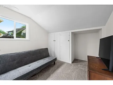 35242 Orchard Lane Astoria OR 97103