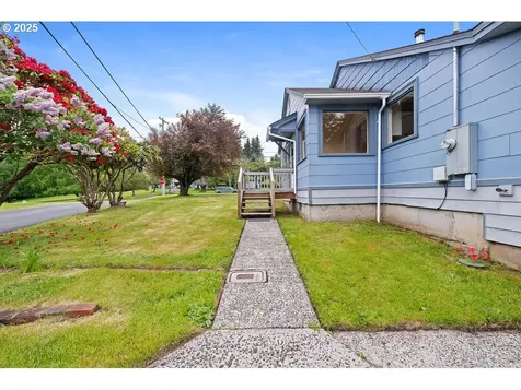 35242 Orchard Lane Astoria OR 97103