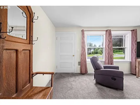 35242 Orchard Lane Astoria OR 97103