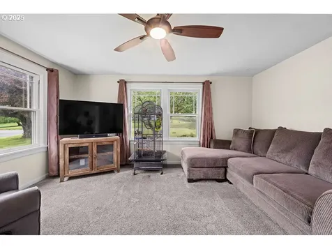 35242 Orchard Lane Astoria OR 97103