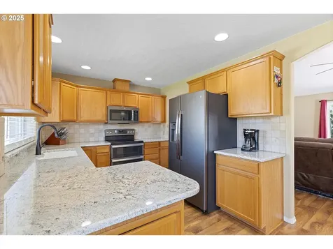 3242 NE Mohan Drive Mcminnville OR 97128