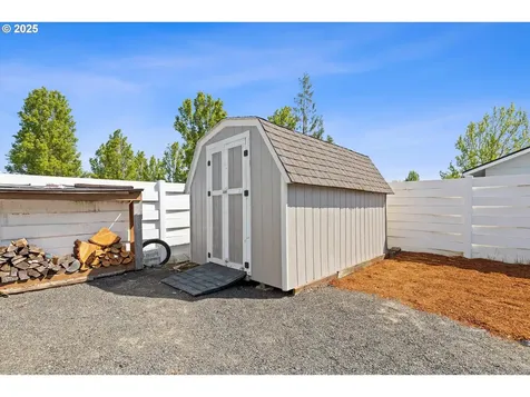 3242 NE Mohan Drive Mcminnville OR 97128
