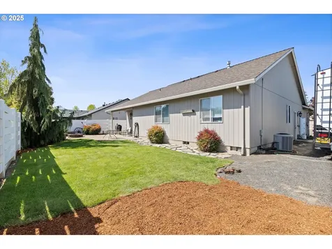 3242 NE Mohan Drive Mcminnville OR 97128