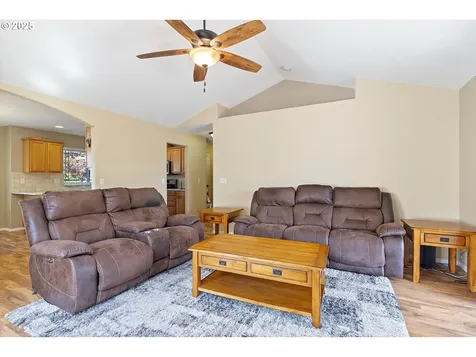 3242 NE Mohan Drive Mcminnville OR 97128