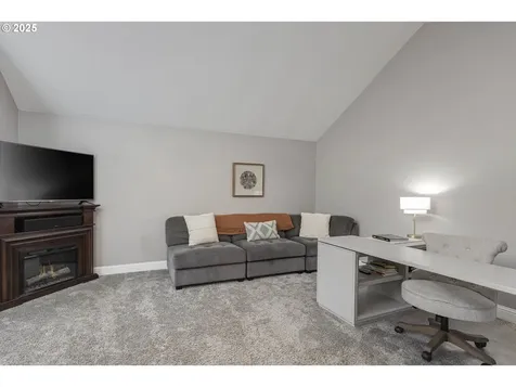 14585 SW Agate Court Beaverton OR 97007