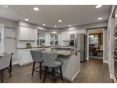 14585 SW Agate Court Beaverton OR 97007