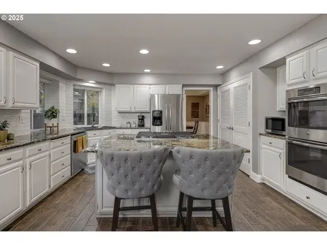 14585 SW Agate Court Beaverton OR 97007