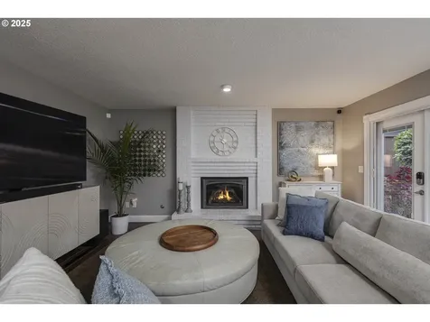 14585 SW Agate Court Beaverton OR 97007