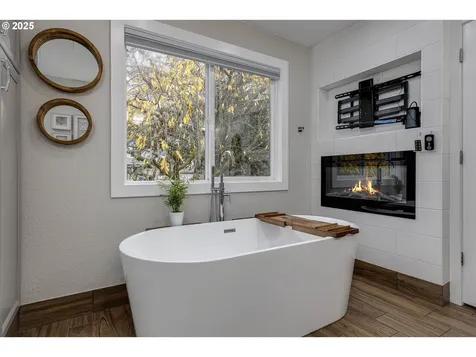 14585 SW Agate Court Beaverton OR 97007