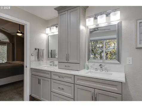 14585 SW Agate Court Beaverton OR 97007