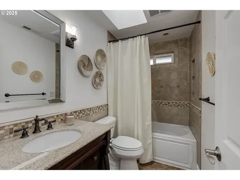 14585 SW Agate Court Beaverton OR 97007