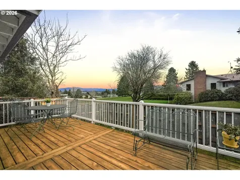 2652 SW Phyllis Drive Gresham OR 97080