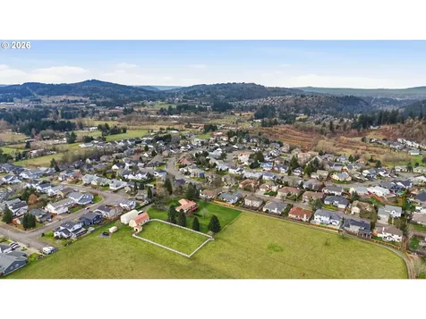 2652 SW Phyllis Drive Gresham OR 97080