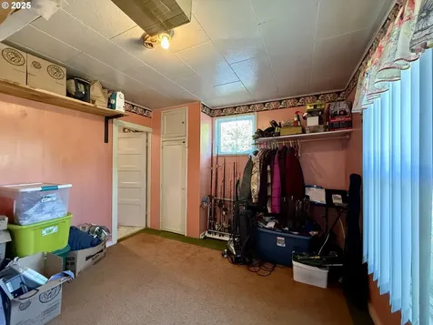 669 N Baxter Street Coquille OR 97423