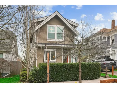9212 N Polk Avenue Portland OR 97203