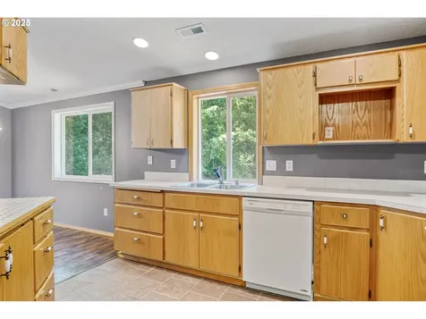 304 Beacon Hill Drive Longview WA 98632