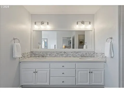 16119 SE Winterborne Drive Damascus OR 97089