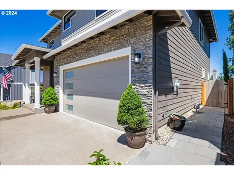 15391 SW Silkwood Court Portland OR 97224