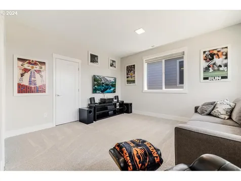 15391 SW Silkwood Court Portland OR 97224