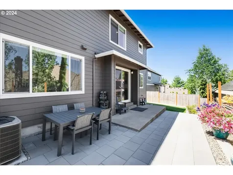 15391 SW Silkwood Court Portland OR 97224