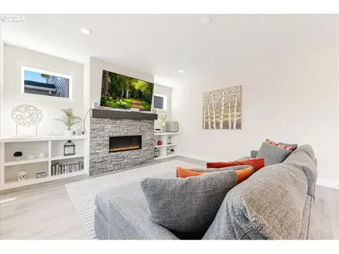 15391 SW Silkwood Court Portland OR 97224