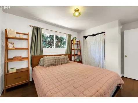 4588 W Hillside Drive Eugene OR 97405
