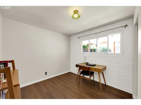4588 W Hillside Drive Eugene OR 97405