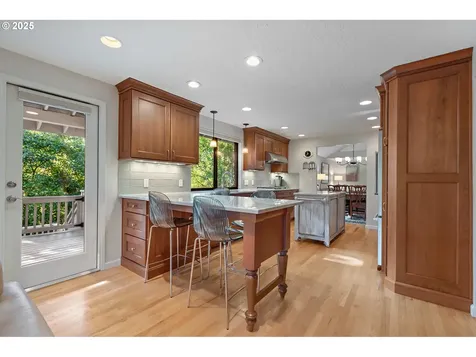 4200 SW 53rd Avenue Portland OR 97221