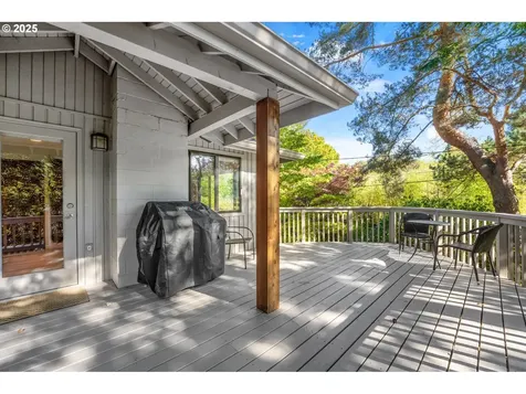 4200 SW 53rd Avenue Portland OR 97221