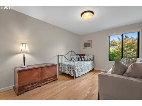 4200 SW 53rd Avenue Portland OR 97221