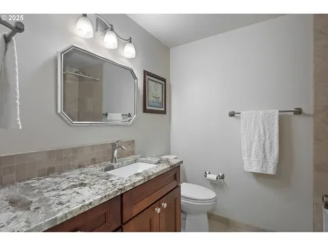 4200 SW 53rd Avenue Portland OR 97221