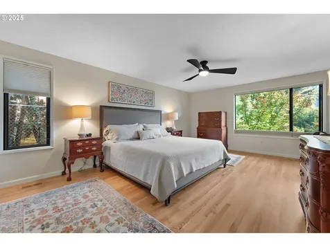 4200 SW 53rd Avenue Portland OR 97221