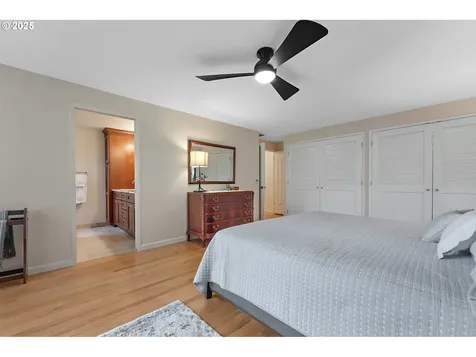 4200 SW 53rd Avenue Portland OR 97221