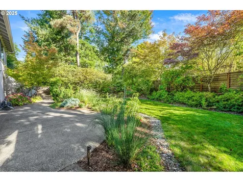 4200 SW 53rd Avenue Portland OR 97221