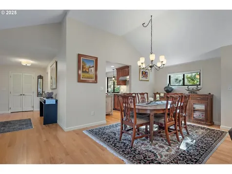 4200 SW 53rd Avenue Portland OR 97221