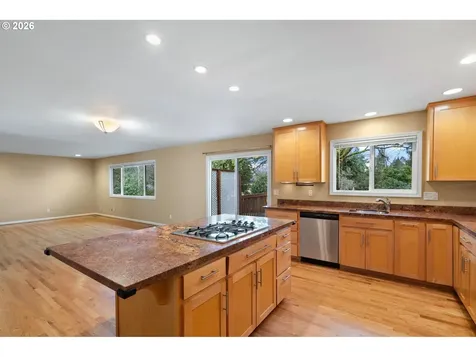 12390 SW 106th Drive Portland OR 97223