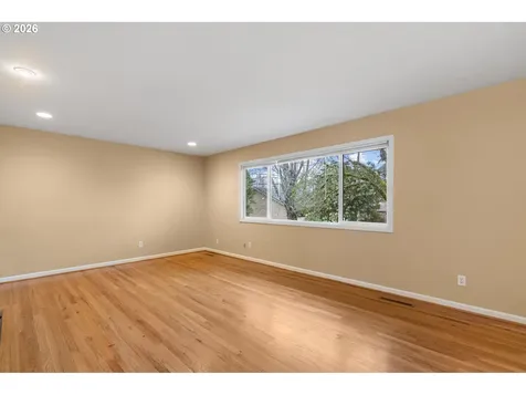 12390 SW 106th Drive Portland OR 97223