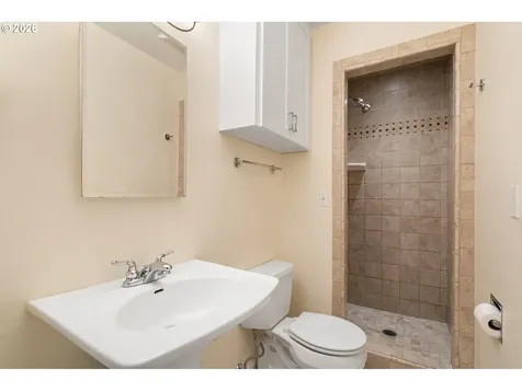 12390 SW 106th Drive Portland OR 97223