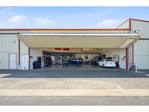 2803 E 9th Street Newberg OR 97132