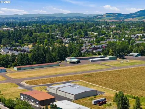 2803 E 9th Street Newberg OR 97132