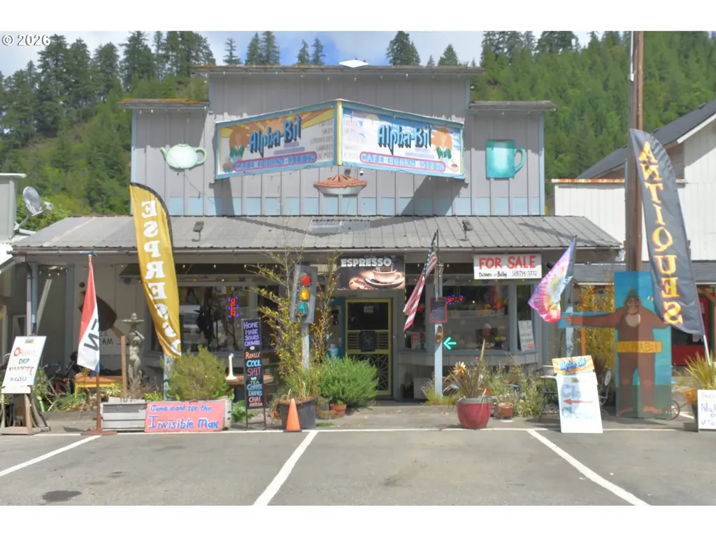 10780 Highway 126 Mapleton OR 97453
