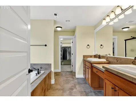 8254 SW 74th Avenue Portland OR 97223