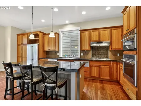 8254 SW 74th Avenue Portland OR 97223