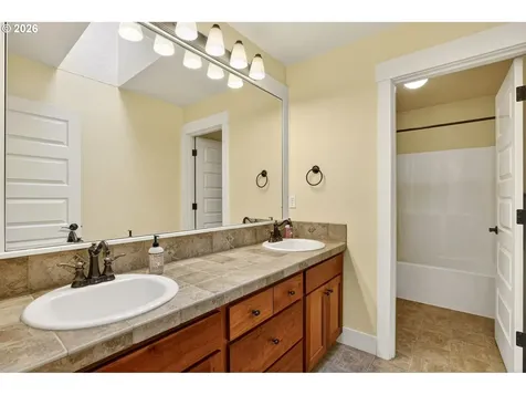 8254 SW 74th Avenue Portland OR 97223
