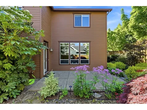 8254 SW 74th Avenue Portland OR 97223