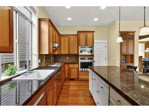8254 SW 74th Avenue Portland OR 97223