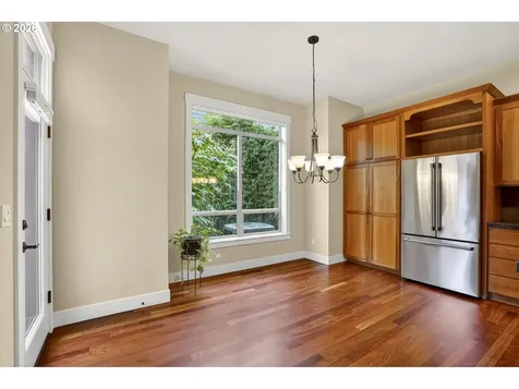 8254 SW 74th Avenue Portland OR 97223